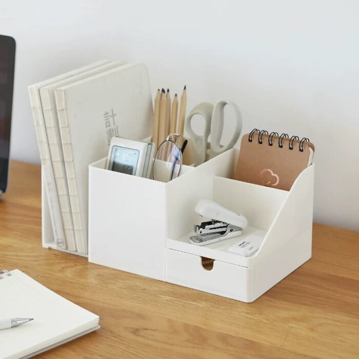 Small Plastic Desk Organizer 1pcs - Image 3